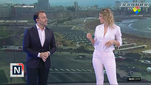 Carolina.Losada.Pantalon.Ajustado.Camisa.Abierta.AN.1080P-Colitaz.09.jpeg