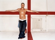 Дэвид Бекхэм (David Beckham) GQ Photoshoot 2002 (28xHQ) MEW4OB_t