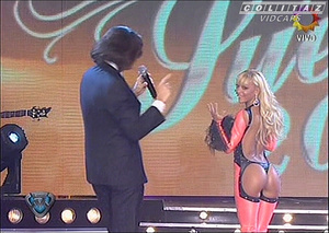 Colitaz-Evangelina.Anderson.Bailando.2008.Pop.Latino.Best.Parts.30-06-08.HQ.60FPS.47.jpeg