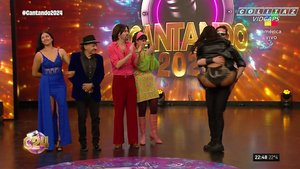 Silvina.Escudero.Bonus.Clip.Cantando.2024.Rock.1080P-Colitaz.45.jpeg
