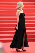 kirsten-dunst-at-killers-of-the-flower-moon-premiere-at-76th-annual-cannes-film-festival-05-20-2023-0.jpg