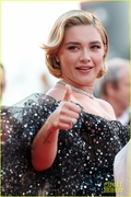 florence-pugh-dwd-premiere-venice-red-carpet-pics-13.jpg