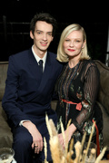 Kirsten+Dunst+Power+Dog+Red+Carpet+Reception+mReJEO2Dr1Px.jpg