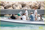 katy-perry-orlando-bloom-boat-ride-friends-in-south-of-france-46.jpg