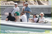 katy-perry-orlando-bloom-boat-ride-friends-in-south-of-france-21.jpg