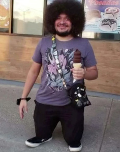 QUjyHVR5.jpg