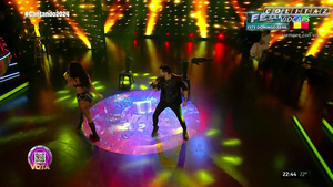 Silvina.Escudero.Cantando.2024.Rock.1080P-Colitaz.66.jpeg