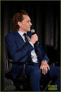 tom-hiddleston-loki-team-nyc-06.jpg