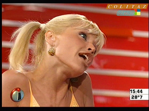 Nazarena.Velez.Musculosa.Amarilla.Jeans.Vueltita.Intrusos.No.Audio.SD.HQ.60FPS-Colitaz.156.jpeg