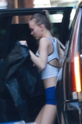 (Blurry) Lily-Rose Depp - Arrives for an intense workout in West Hollywood 02/21/2024 MQ-LQ