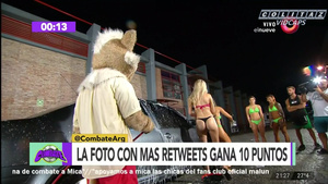 Soso.Mirabelli.y.Rubia.Lavando.Auto.Combate.1080P-Colitaz.78.jpeg