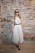 Jennifer+Lawrence+Christian+Dior+Front+Row+SIlvtzLNQU1x.jpg