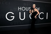 Lady+Gaga+House+Gucci+New+York+Premiere+WecMhrTk2OFx.jpg