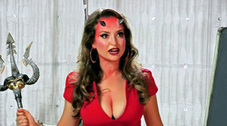 Milana Vayntrub (14).jpeg