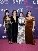 Dakota+Johnson+59th+New+York+Film+Festival+hAAytDy-5Qzx.jpg