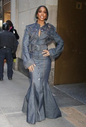 Kelly Rowland - Out in New York 02/15/2024
