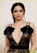 ana-de-armas-sag-awards-05.jpg