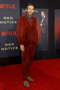 Ryan+Reynolds+World+Premiere+Netflix+Red+Notice+e7o1HBhJcGGx.jpg