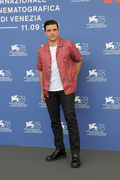 Oscar+Isaac+Scenes+Marriage+Photocall+78th+-wKDuX408Grx.jpg
