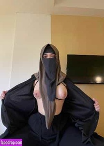 hijab-camilla_0115_thumbnail.jpeg