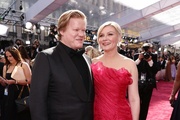 kirsten-dunst-jesse-plemons-couple-up-oscars-2022-19.jpg