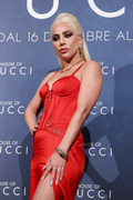 Lady+Gaga+House+Gucci+Italian+Premiere+Photocall+udaWrl278hJx.jpg