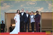 anne-hathaway-armageddon-time-cannes-premiere-04.jpg