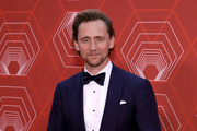 Tom+Hiddleston+74th+Annual+Tony+Awards+Arrivals+I8i_rXZRaIix.jpg