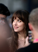 Dakota+Johnson+Lost+Daughter+UK+Premiere+65th+BzNwpUPnCbUx.jpg