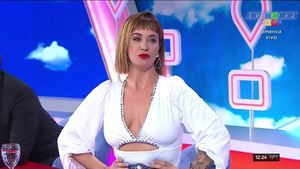 Josefina.Pouso.Escotadita.Intrusos.2024.1080P-Colitaz.04.jpeg