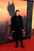 zoe-kravitz-catwoman-inspired-dress-nyc-batman-premiere-with-cast-13.jpg