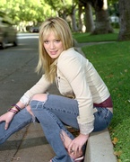 Хилари Дафф (Hilary Duff) Newsweek Photoshoot 2003 (13xHQ) MEWLN1_t