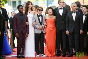 anne-hathaway-armageddon-time-cannes-premiere-35.jpg