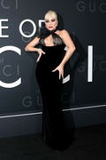 Lady+Gaga+House+Gucci+New+York+Premiere+XnOyVQC3UM7x.jpg