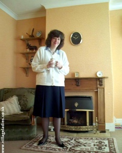 Permanent Link to Elsie and Margaret with grandmas clothes box