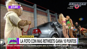 Soso.Mirabelli.y.Rubia.Lavando.Auto.Combate.1080P-Colitaz.43.jpeg