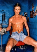 Дэвид Бекхэм (David Beckham) GQ Photoshoot 2002 (28xHQ) MEW4O7_t