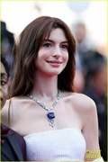anne-hathaway-armageddon-time-cannes-premiere-02.jpg