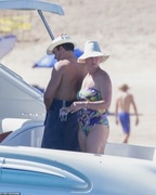 49770689-10142677-This_is_37_The_couple_continued_to_celebrate_Katy_s_37th_birthda-a-121_1635465035122.jpg