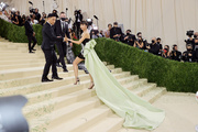 Gemma+Chan+2021+Met+Gala+Celebrating+America+kJ4Jzkx3KI8x.jpg