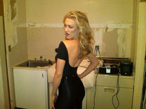 Yvonne Strahovski (20).jpeg