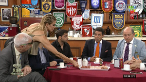 Virginia.Gallardo.Vanina.Escudero.Polemica.En.El.Bar.Mix.1080P-Colitaz.03.jpeg