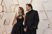 penelope-cruz-javier-bardem-couple-up-oscars-17.jpg