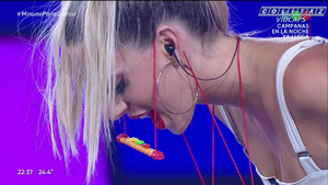 Noelia.Marzol.Minuto.Para.Ganar.Vestido.Blanco.Boquita.1080P-Colitaz.35.jpeg