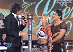 Evangelina.Aderson.Bailando.2008.Pollerita.Remera.Mojada.SD.60FPS-Colitaz.19.jpeg