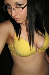 Sexy Amateur Babe with Glasses