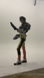 [Image: ME12QOHP_t.jpg]