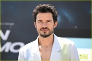 orlando-bloom-gran-turismo-photocall-at-cannes-14.jpg