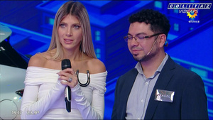 Cande.Ruggeri.Los.8.escalones.Oops.Pollerita.1080P.15.05.25-Colitaz.31.jpeg