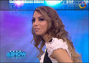 Cinthia.Fernandez.Vueltita.Calza.Gris.Este.Es.El.Show.SD.HQ.60FPS-Colitaz.89.jpeg